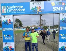Sucesso na 1ª Corrida de Rua de Almirante Tamandaré: Evento promovido pela Prefeitura Municipal incentiva esporte e vida saudável