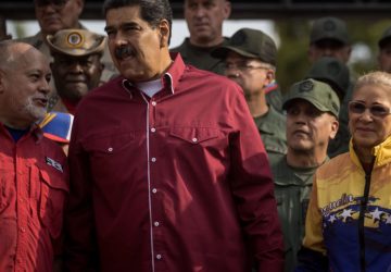 Maduro faz apelo por honestidade e é criticado: 