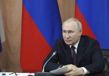 Rússia expede ordem de busca e captura de promotor do TPI que pediu prisão de Putin