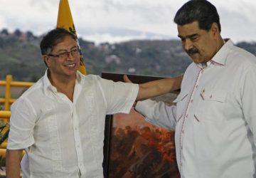 Maduro financiou a campanha de Petro para presidente da Colômbia, diz jornal