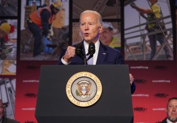 Biden comete gafe em discurso ao citar 