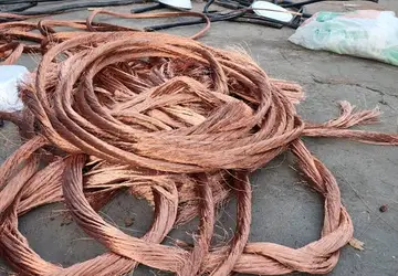 Dono de ferro-velho é preso por receptação de fios de cobre em Almirante Tamandaré