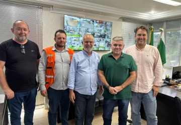 Prefeito Daniel Lovato discute andamento das obras na Rodovia dos Minérios com DER e empresa responsável