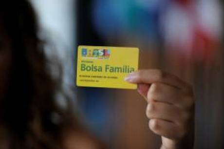 Comissão da MP do Bolsa Família pretende votar parecer no dia 3 de maio