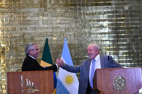 Lula quer ajudar a falida Argentina às custas do sacrifício do povo brasileiro