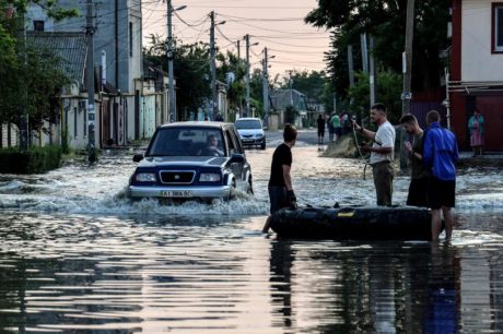 Destruição de barragem é o maior crime de guerra até o momento na Ucrânia