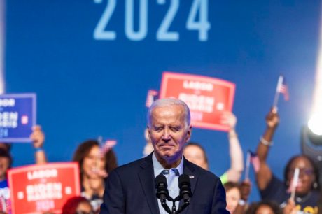 Biden começa campanha por reeleição em comício sindical na Pensilvânia