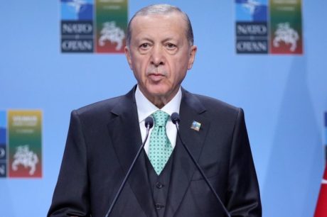 Turquia não aprovará entrada da Suécia na OTAN antes de outubro, avisa Erdogan