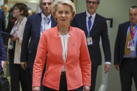 Von der Leyen anuncia que UE investirá 45 bilhões de euros na América Latina e no Caribe