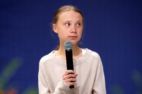 Greta Thunberg é condenada a pagar multa por desobedecer militares em protesto